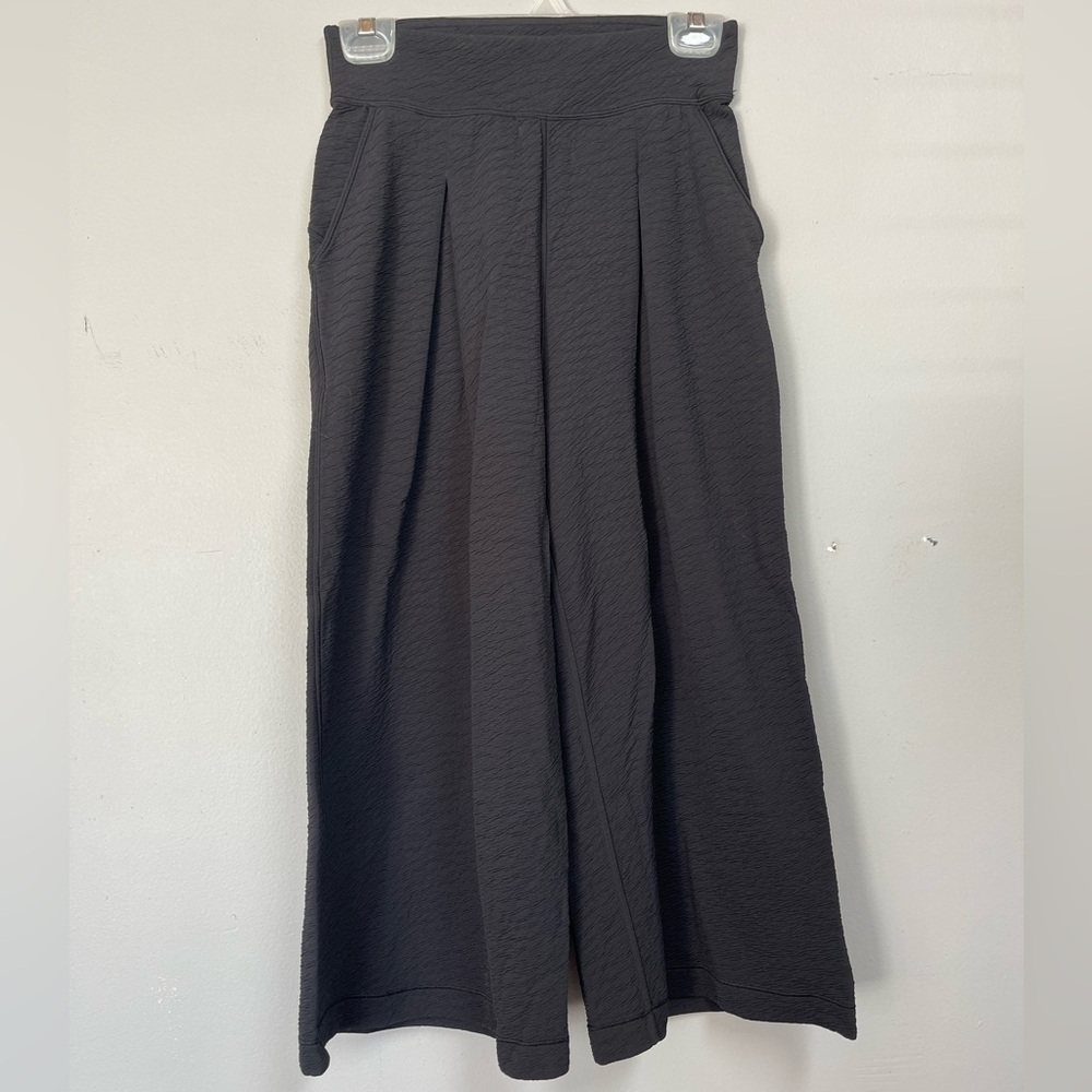 Lululemon Can You Feel The Pleat Crop - Picture 3 of 8